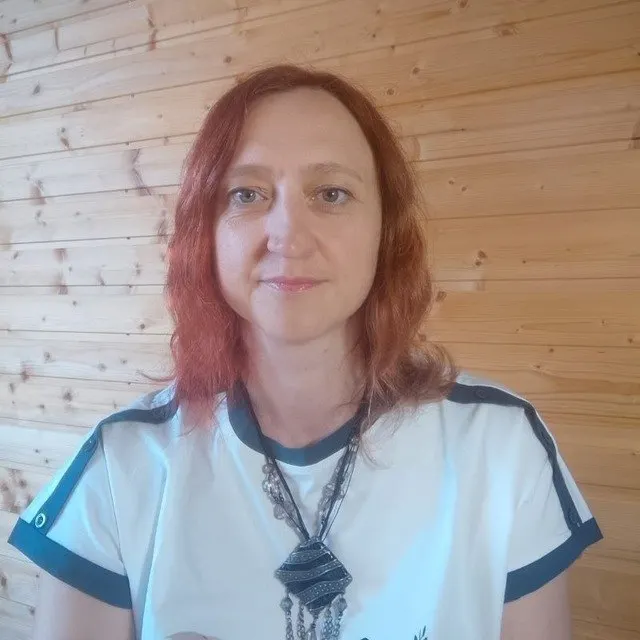Солонешенский районный суд Алтайского края арестовал Ольгу Арчибасову, активистку, обвиняемую в призывах к терроризму за публикацию клипа на революционный гимн.