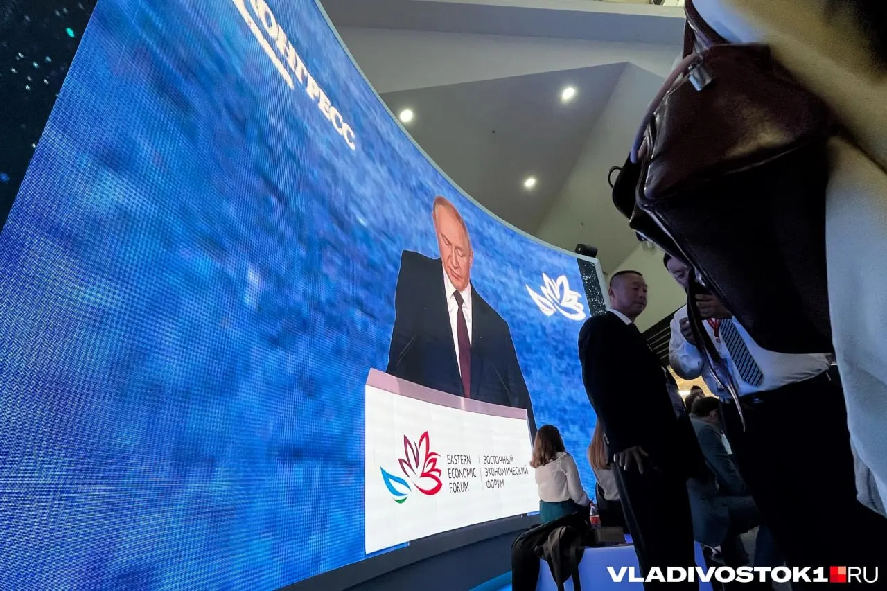 Президент России прибудет во Владивосток 2–3 сентября в рамках ВЭФ-2026; запланированы встречи с региональными лидерами и пленарное заседание форума.