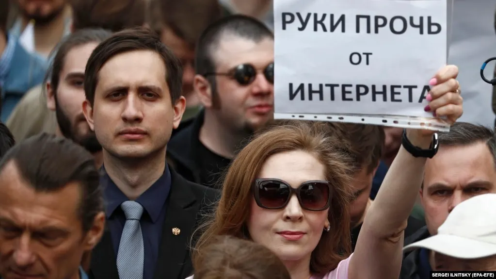В России продолжаются меры по регулированию интернет‑сервисов и обхода блокировок: блокировки VPN, попытки обхода и планы на будущее.