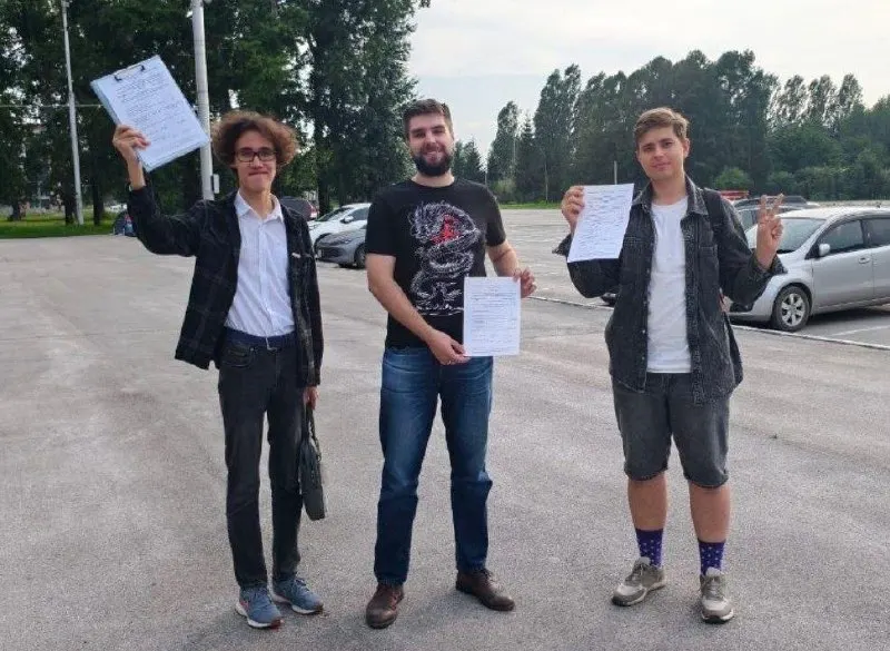 Избирательная комиссия завершила проверку подписей трёх кандидатов от «Яблока» и примет решение о регистрации 6 августа.