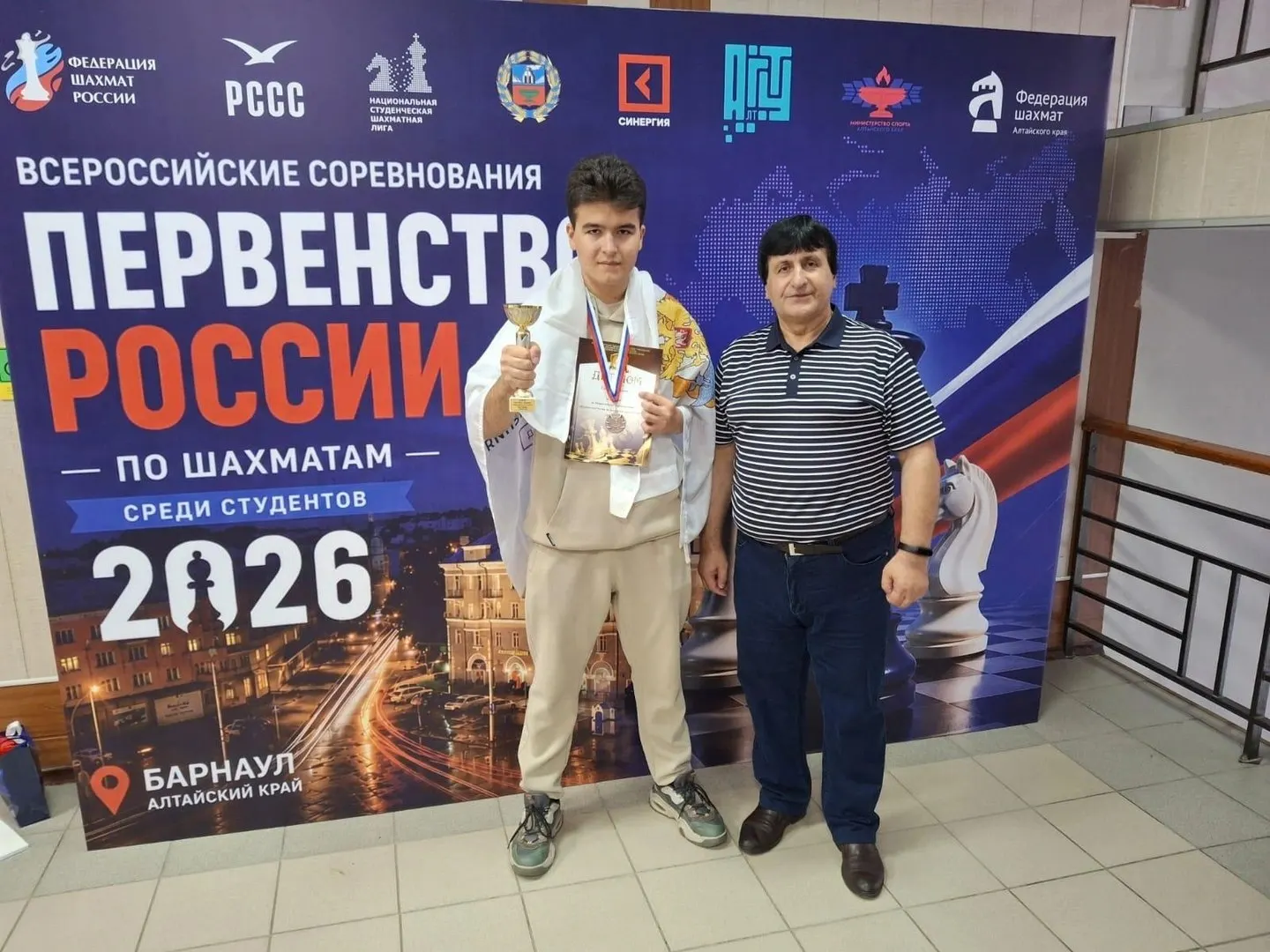 Студент Волгоградского института управления завоевал приз на всероссийском первенстве по шахматам среди студентов, состоявшемся в Барнауле.