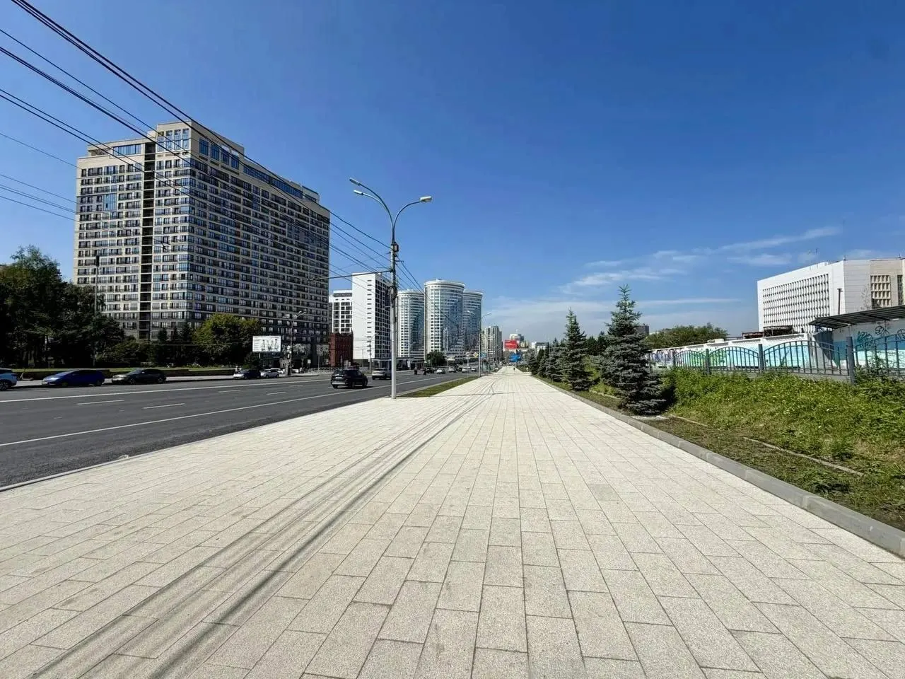 На участке улицы Кирова завершены работы по ремонту тротуара и обновлению проезжей части. Подробности — в заметке.