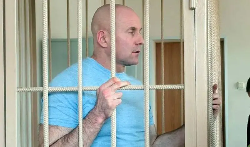 Защита представила экспертное заключение: в протоколах допросов свидетелей обнаружены дословные совпадения, что, по версии защиты, ставит под сомнение их подлинность. Следующее заседание назначено на 6 августа.