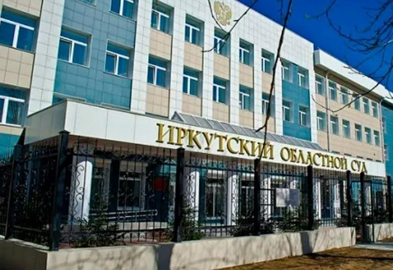 Заседание прошло в закрытом режиме. Бывшие руководители пыточного СИЗО остались под стражей; обвиняемые заявляют о невиновности и утверждают, что насилие применялось без их ведома.