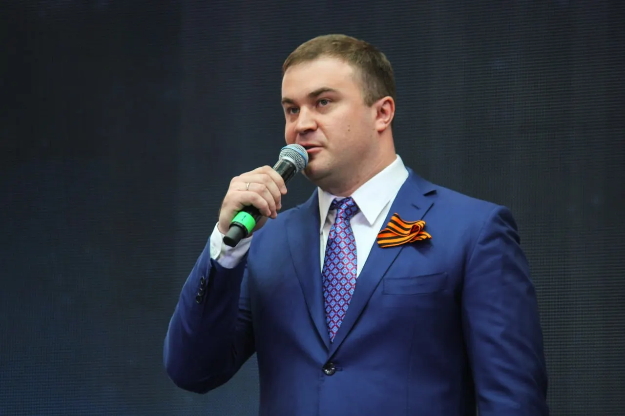Глава региона поблагодарил работников строительной отрасли за их труд в профессиональный праздник.