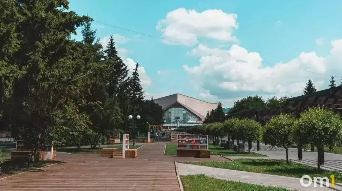 Администрация Омска утвердила перечень мест для благоустройства в центральном округе: выбрано четыре инициативных проекта, включая треугольный сквер у СКК Блинова, и жители смогут проголосовать за финансирование.