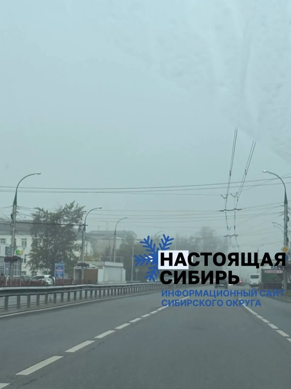 Утренний туман парализовал работу аэропорта Иркутска: графики прибытия и вылета сдвинулись, пассажиры ждут в терминале.