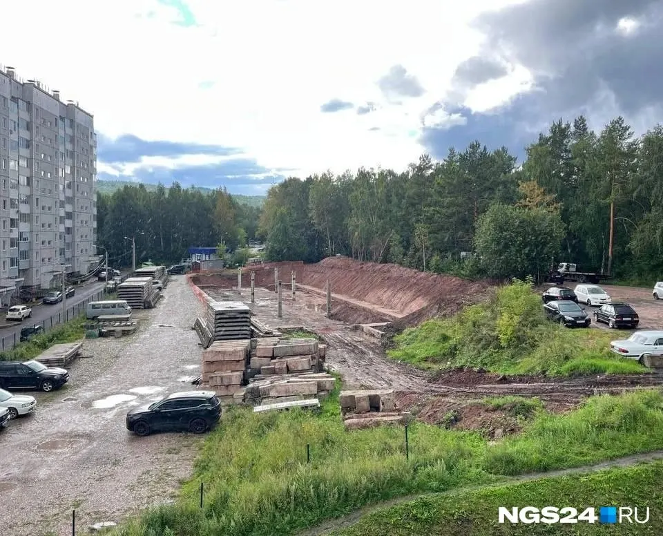 Реконструкция недостроя идёт в рамках старого проекта: площадь объекта около 1000 кв.м, возведение зависит от градостроительных норм.