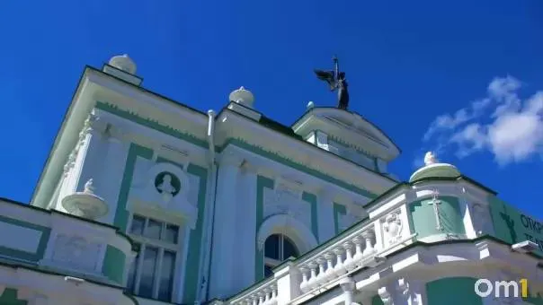 Омский академический театр драмы открывает сезон постановкой по пьесе Александра Вампилова. Премьерный показ — 25 сентября. Режиссёр-постановщик — Георгий Цхвирава.