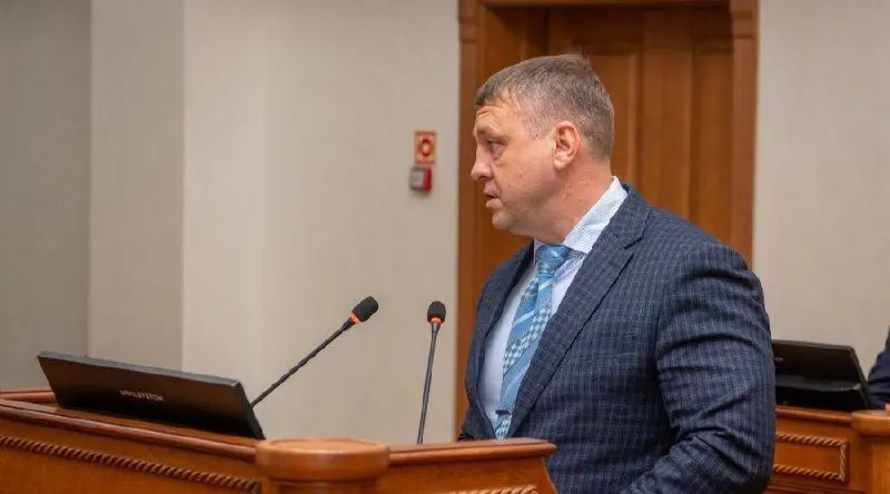 Завьяловский районный суд возобновил уголовное разбирательство против бывшего начальника департамента внутренней политики Алтайского края Николая Губерта, обвиняемого в превышении должностных полномочий.
