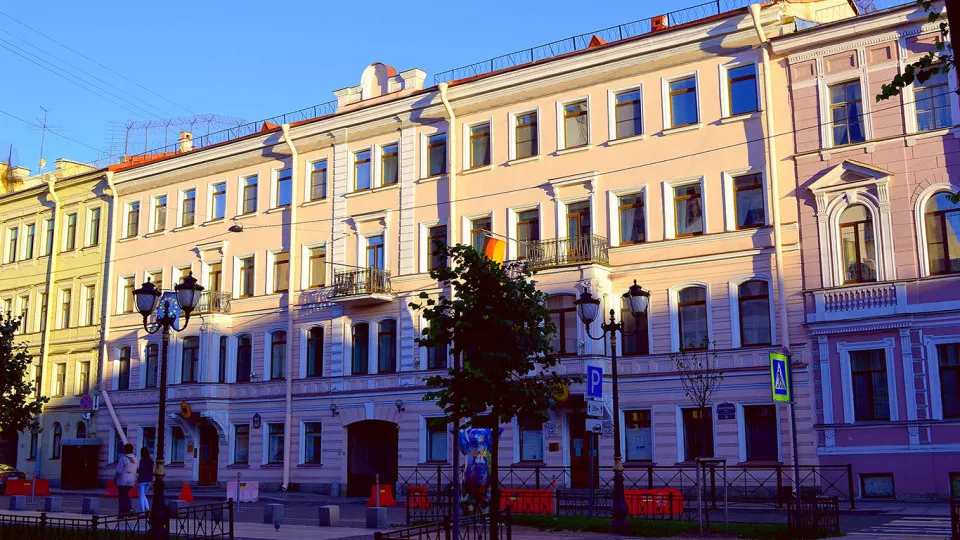 Москва объявила о прекращении функций немецкого генконсульства в Санкт‑Петербурге и закрытии центров Гёте; ситуация сопровождается ухудшением дипломатических отношений с Германией.