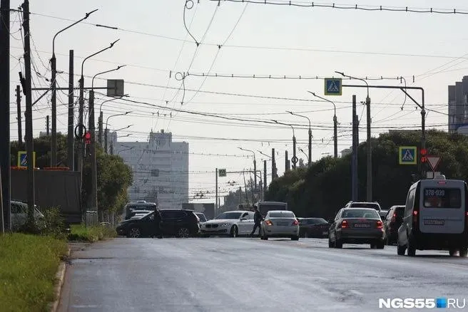 По данным регионального УМВД, на дорогах Омской области задержано 14 пьяных водителей. За сутки зарегистрировано 35 дорожно-транспортных происшествий, пострадали 5 человек. Водителям грозит штраф и лишение прав; повторные правонарушения влекут уголовную ответственность.