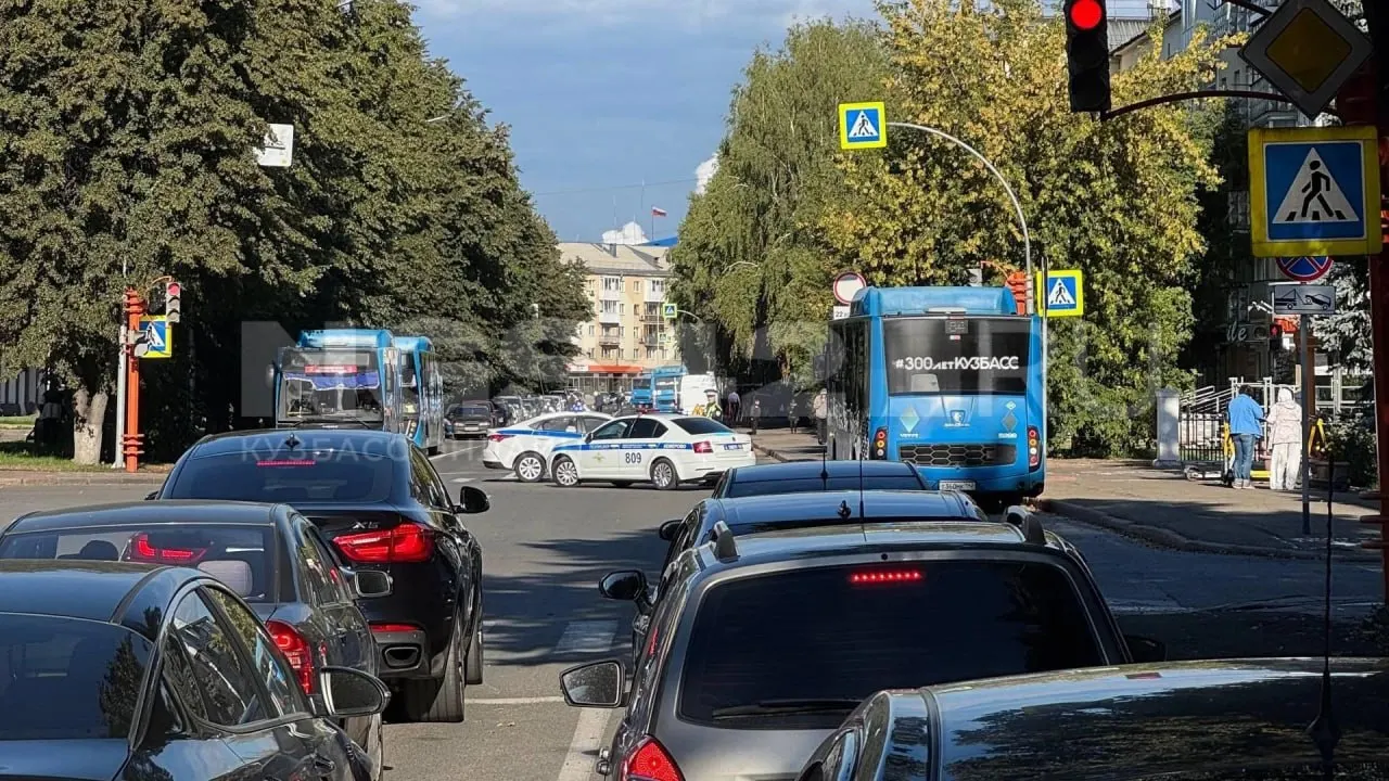 После поступивших угроз проверяют больницы и социальные учреждения столицы Кузбасса.