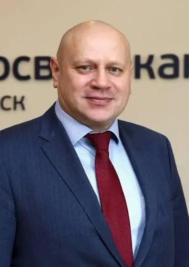 По итогам выборов в Омской и Новосибирской областях мандаты распределены между региональными кандидатами; мэр Омска Сергей Шелест не прошёл в Госдуму.