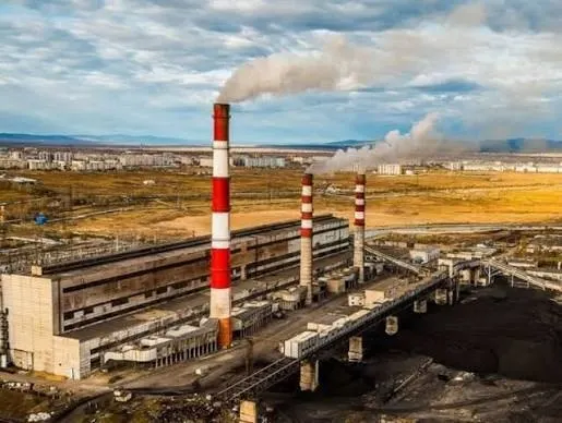 В Чите частично отключено отопление и горячее водоснабжение из-за влажного угля; власти обещают привести параметры в норму к вечеру.