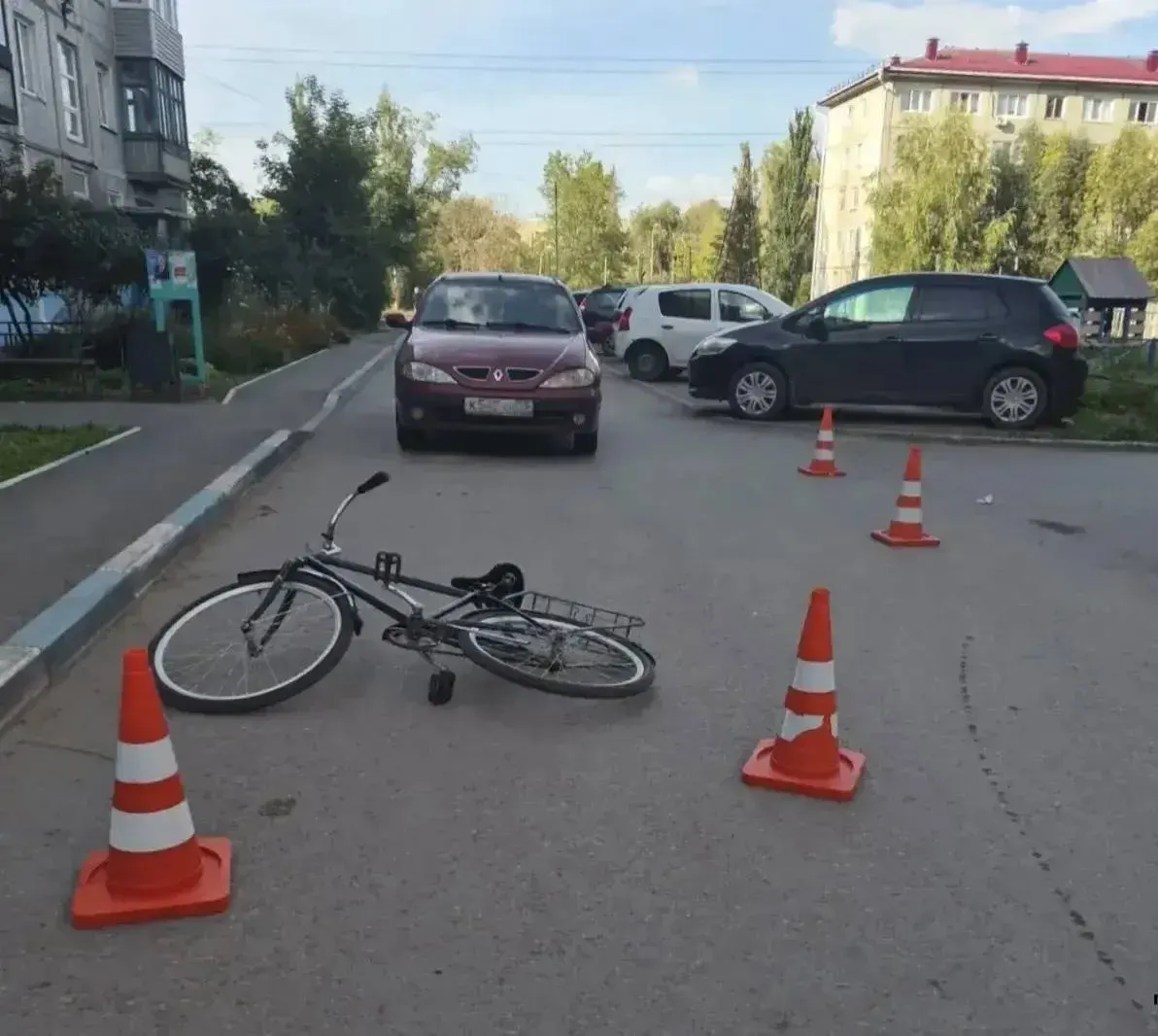 Прокуратура взяла на контроль ДТП с участием детей в Омске; пострадали 3-летний малыш и 15-летний подросток.