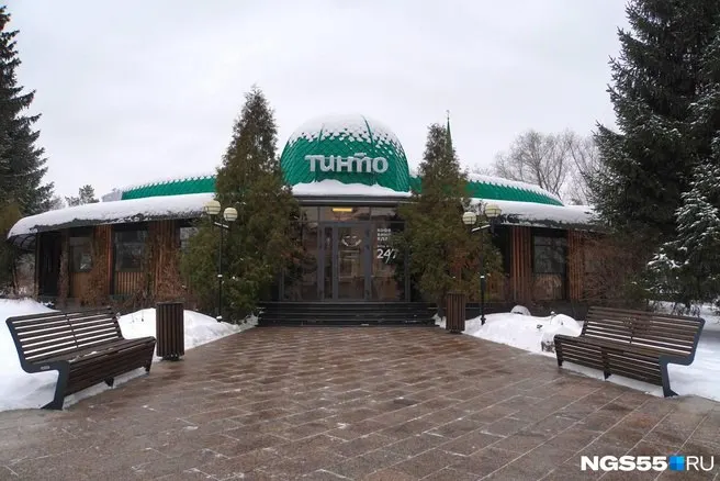 В Омске закрыли филиал кофейни на Иртышской набережной; осталось лишь одно место сети на Ленина, 25А.