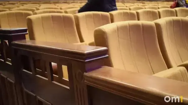 На обсуждении старт творческого сезона сообщили о планах создать концертно-театральную площадку в КДЦ «Иртыш», которую Омский Камерный театр сможет использовать как вторую сцену.