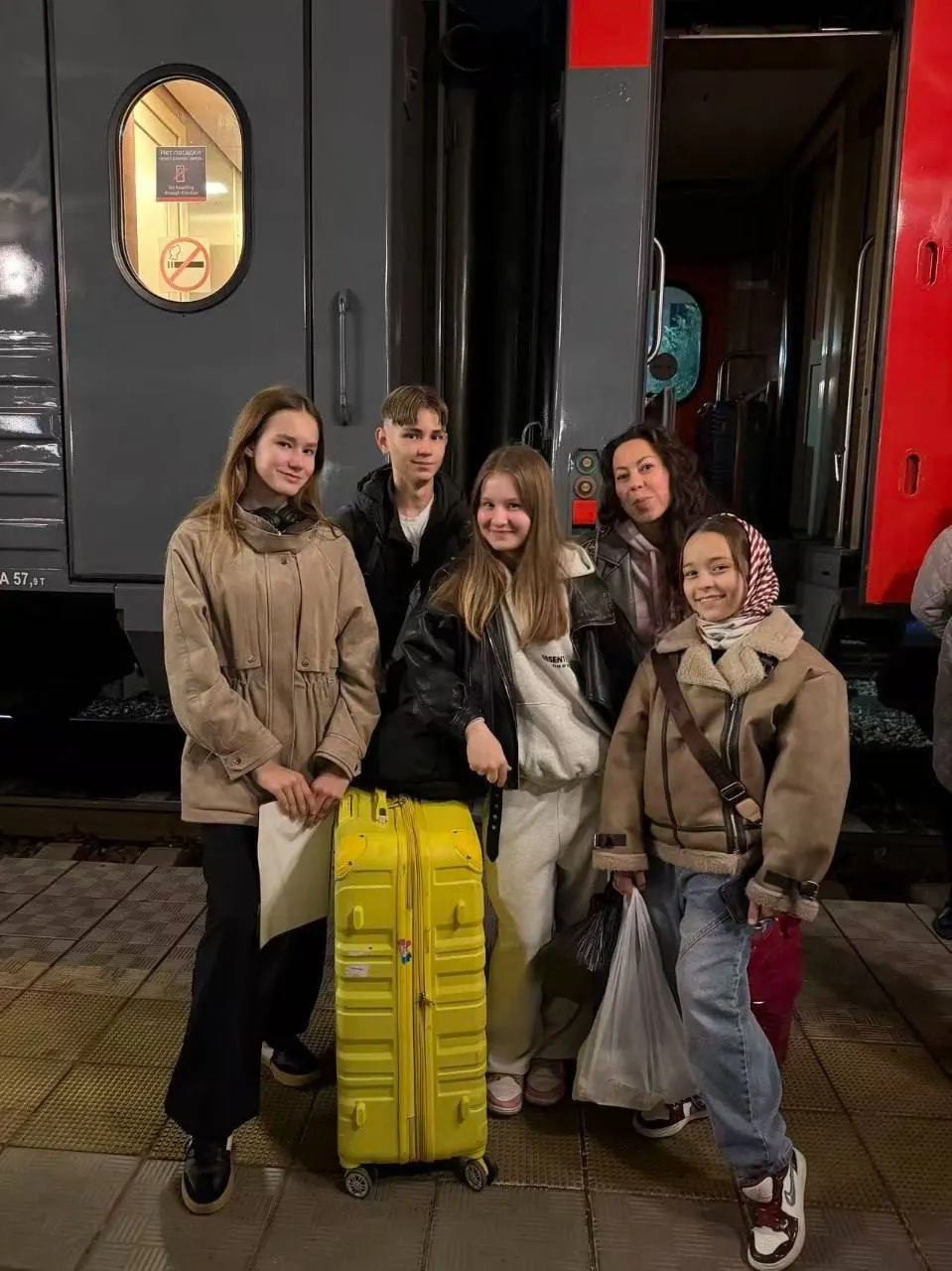 Четыре танцора из Читы представят Забайкальский край на детском чемпионате мира по спортивно-бальным танцам, который пройдет в Монголии.