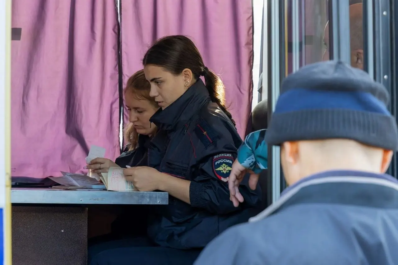 Полицейские проверили более 450 объектов и зафиксировали 237 административных нарушений. 29 иностранцев оказались в стране без документов; вынесены штрафы и приняты решения о выдворении. Возбуждено 5 уголовных дел.