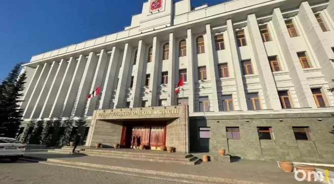 Штат регионального министерства промышленности и торговли вырастет примерно на 40%: с 51 до 66 сотрудников, позже добавят ещё пять позиций, и новые специалисты будут выдавать лицензии на розничную торговлю табачной продукцией.