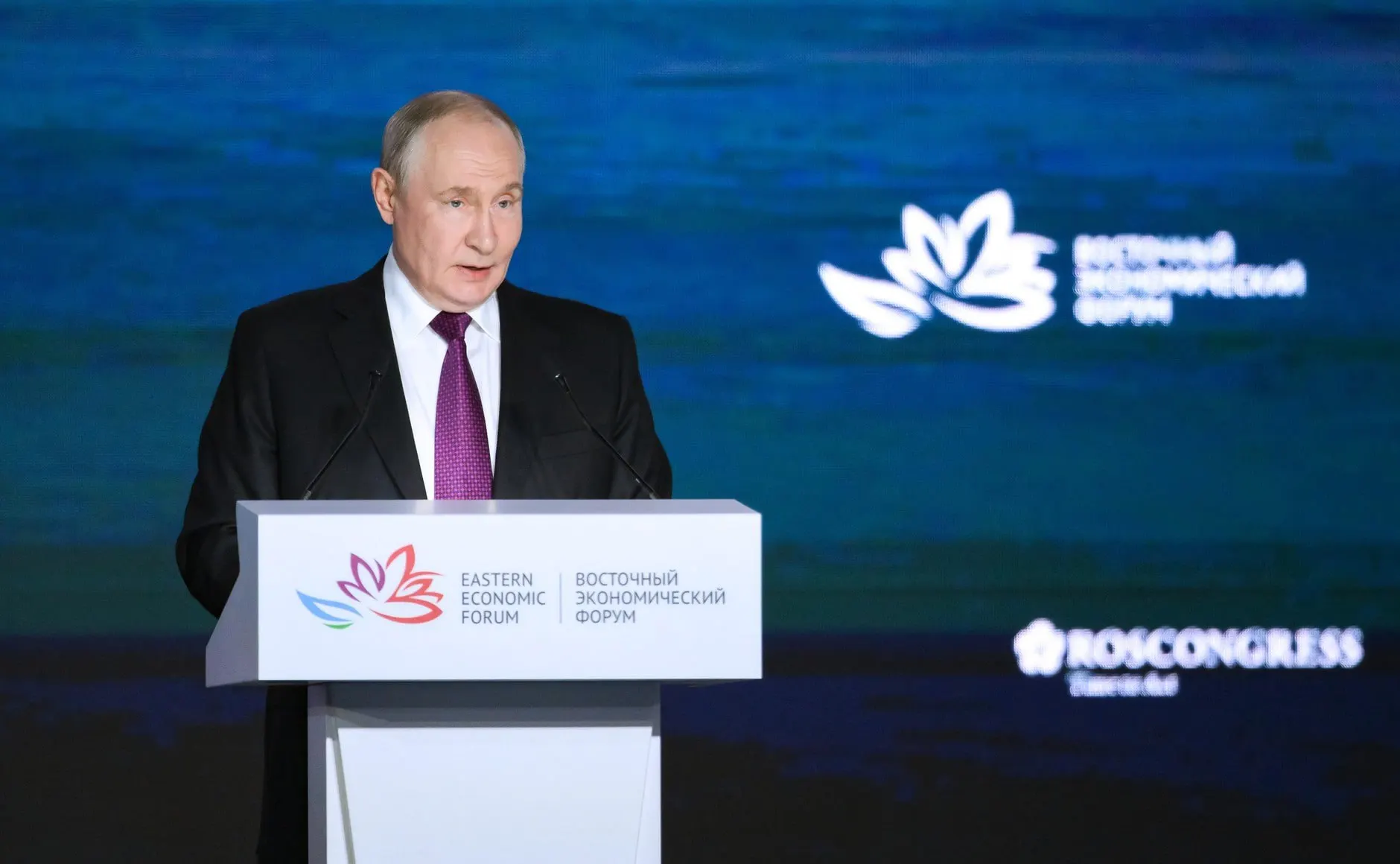 Президент отметил необходимость учитывать факторы, влияющие на рождаемость, и подчеркнул, что СВО не является ключевым фактором.