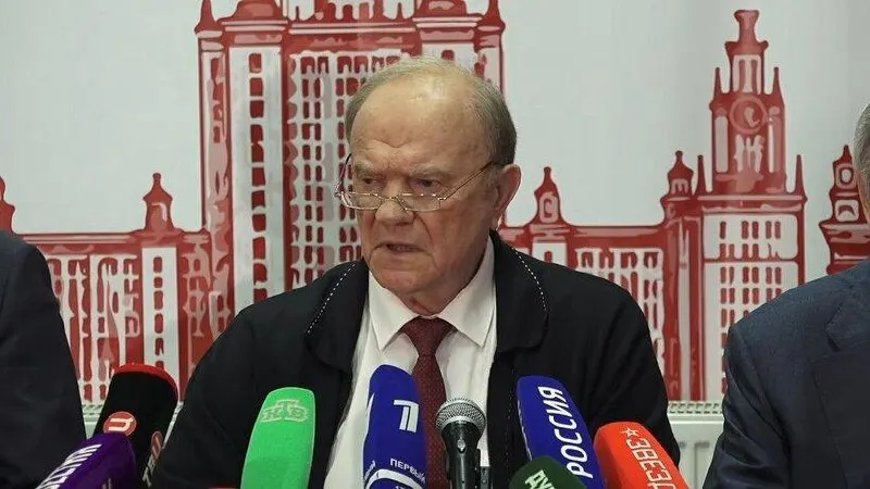 Лидер КПРФ предупредил, что без смены политики Россия окажется в экономическом и технологическом отставании и столкнётся с растущими социально-экономическими трудностями.