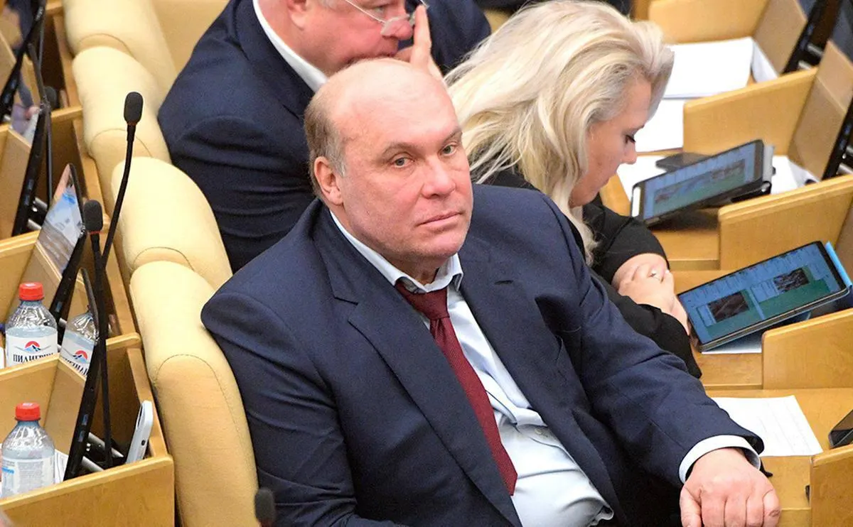 Депутат назвал слухами сообщения о мобилизации и указал на попытки иностранного давления на россиян.