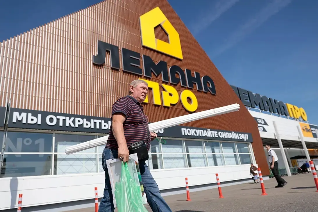 Назначение нового руководителя российского подразделения Ле Монлид и разворачивающиеся события вокруг владения активами, судебных дел и управленческих перестановок в группе FM Logistics.