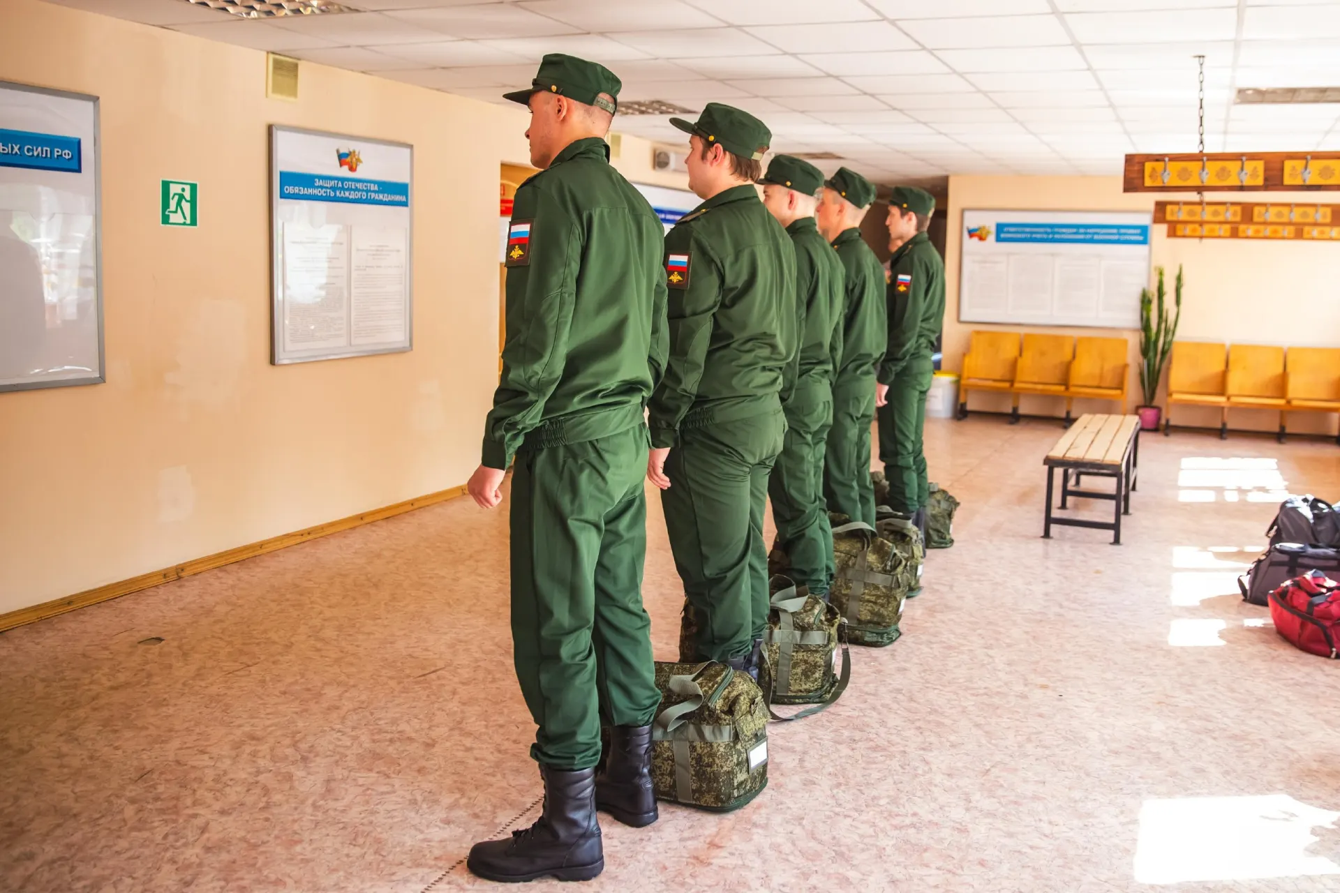 Разбираемся, кто освобождается от службы.