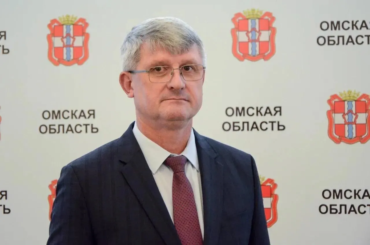 Новый зампред правительства Омской области — Олег Винников. Он будет курировать взаимодействие с силовыми структурами, работу с МЧС и противопаводковые мероприятия.