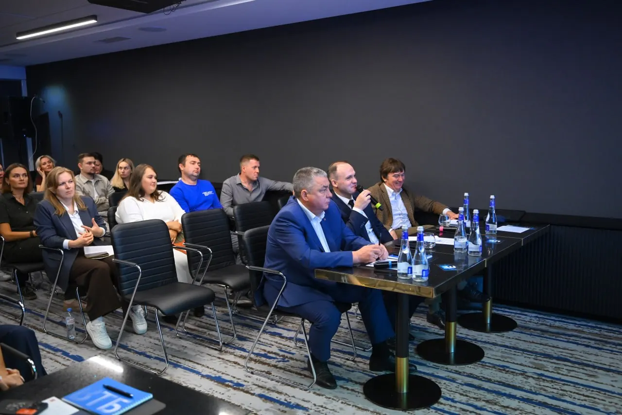 Во втором этапе конкурса участники презентовали стратегии роста и финансовые модели; в финал выйдут 10 предпринимателей.