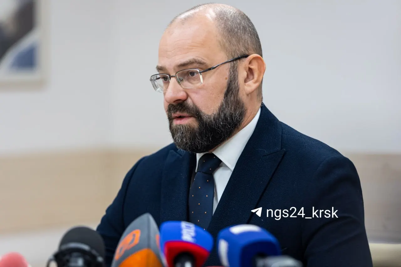 Создание десяти медицинских округов в рамках четырех агломераций, сохранение трехуровневой модели оказания помощи и новая маршрутизация пациентов.