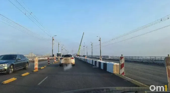 Завершено асфальтирование четвёртой полосы на переправе; перенастроят светофоры и установят дорожные знаки.