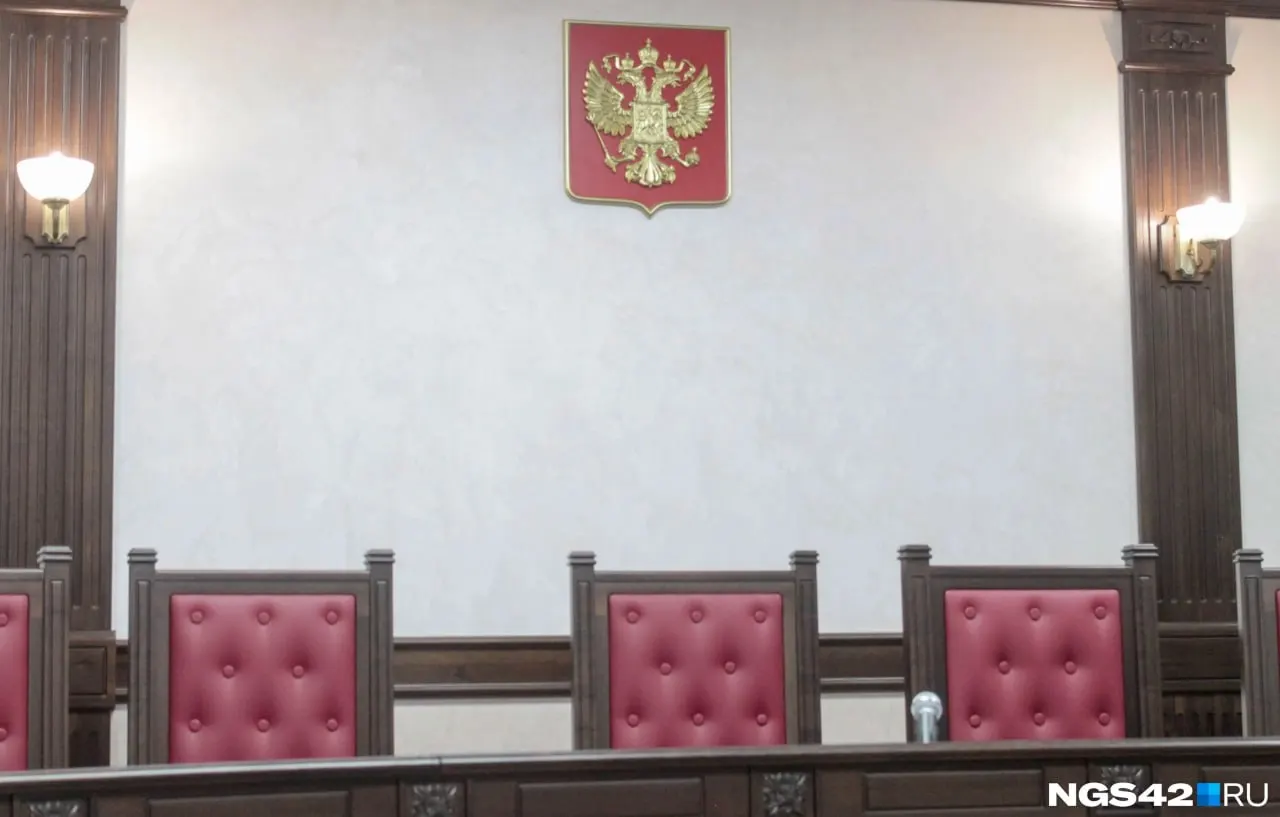 Следствие установило, что преступление совершили несовершеннолетние; тело женщины пытались скрыть в подвале, но его обнаружил сожитель погибшей.