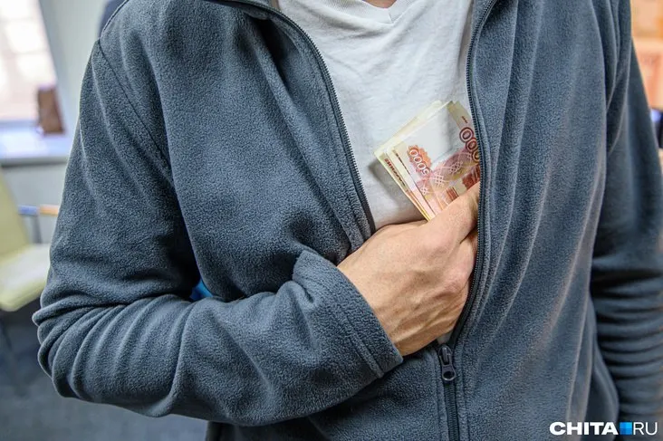 Кузбасс стал лидером Сибири по количеству уголовных дел за невыплату зарплат; по сумме погашённых долгов регион занимает третье место.