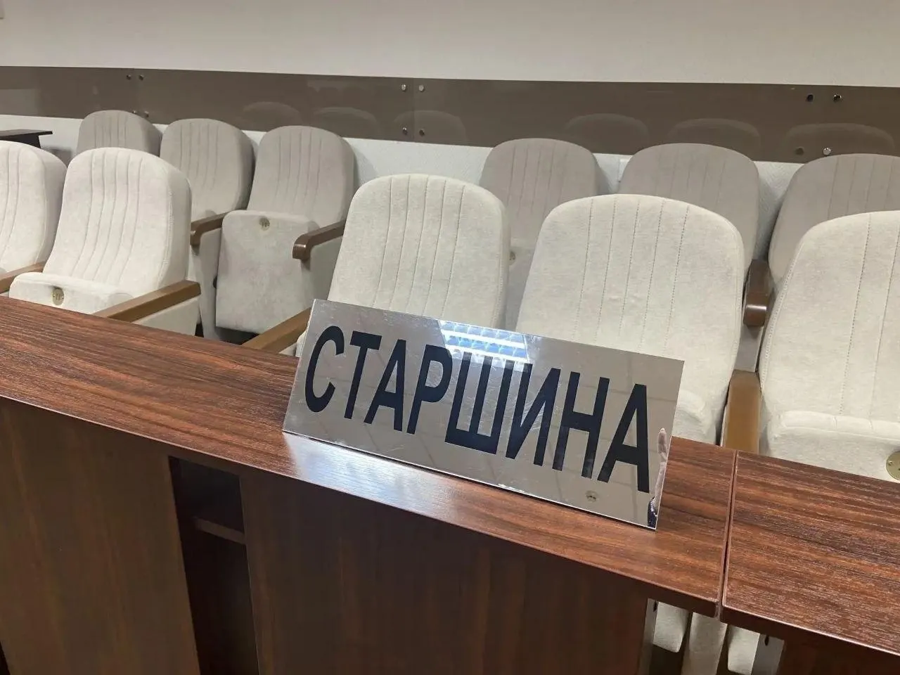 Сокращение числа заседателей вдвое и новая роль судьи во время обсуждений — ключевые положения проекта реформы.