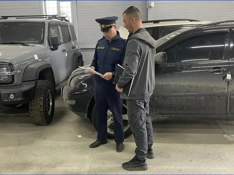 32-летний житель Первомайского района привлечён к уголовной ответственности за повторное управление автомобилем в состоянии опьянения; суд вынес наказание и конфисковал авто.