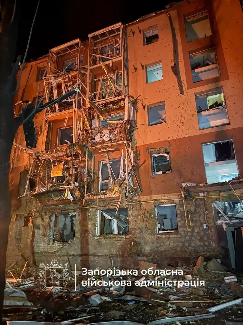 За ночь зафиксировано уничтожение 610 украинских БПЛА; дроны достигли Ленинградской, Новгородской, Московской областей и ХМАО; Рязанский НПЗ частично остановил работу; вынесен приговор за призывы к терроризму; обсуждались санкции США.