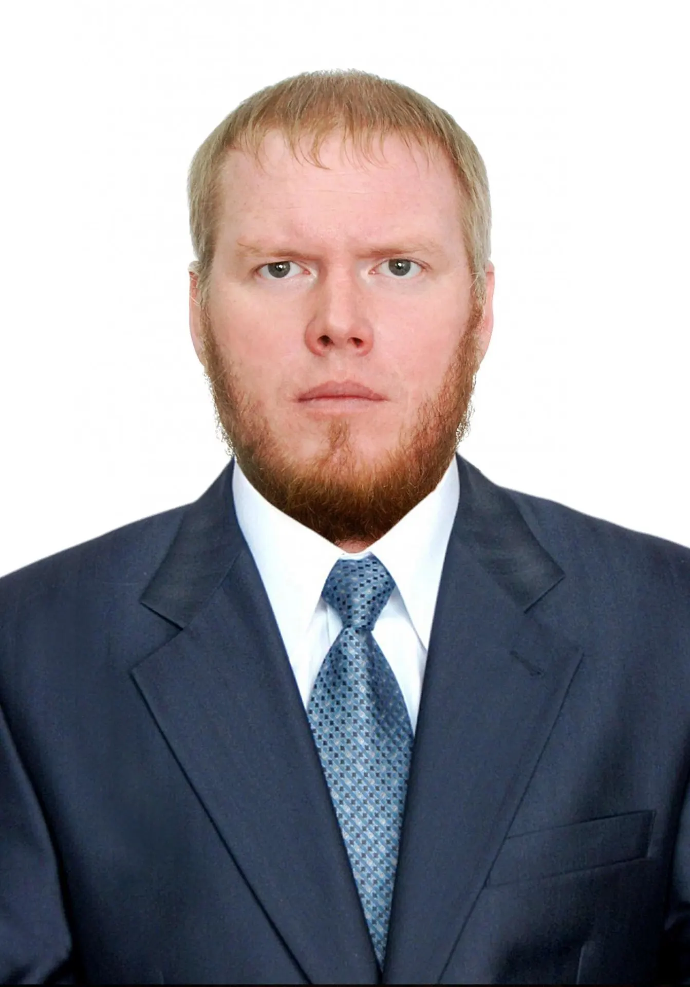 Суд арестовал активы экс-главы Мирного сельского поселения и его жены за неподтвержденное законное происхождение средств; имущество обращено в доход государства.