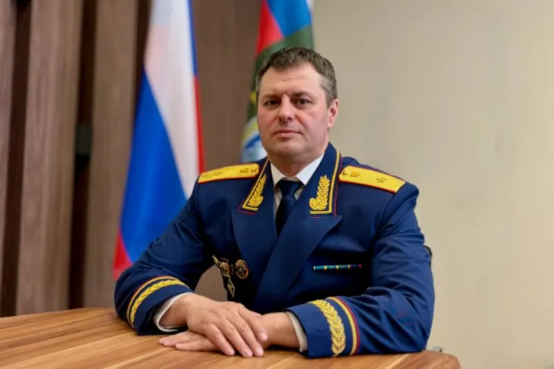 Суд установил, что глава иркутского СК, назначенный Путиным в октябре, мог помогать выводить активы банкрота; сумма вывода — около 2,21 млрд рублей.